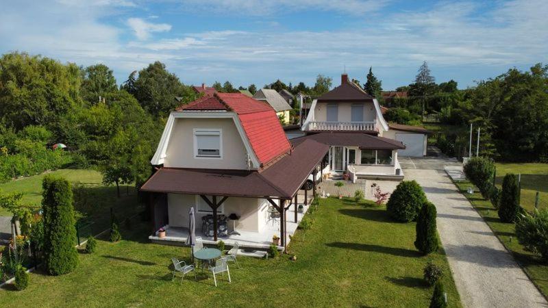 Ferienhaus Am Plattensee Balatonmariafurdo Ngoại thất bức ảnh