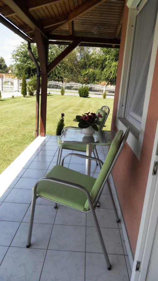 Ferienhaus Am Plattensee Balatonmariafurdo Ngoại thất bức ảnh