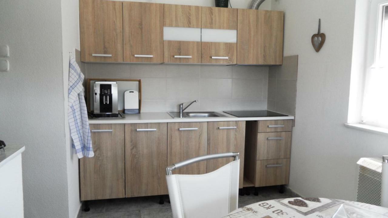 Ferienhaus Am Plattensee Balatonmariafurdo Ngoại thất bức ảnh